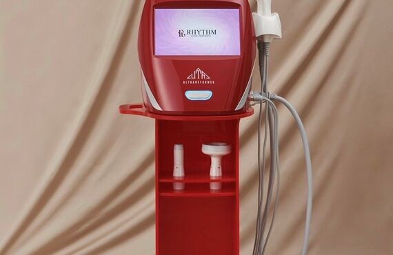 筋膜リリースでボディーメイクはじめませんか？最新の美容器「ウルトランスフォーマー」はブルージュで！